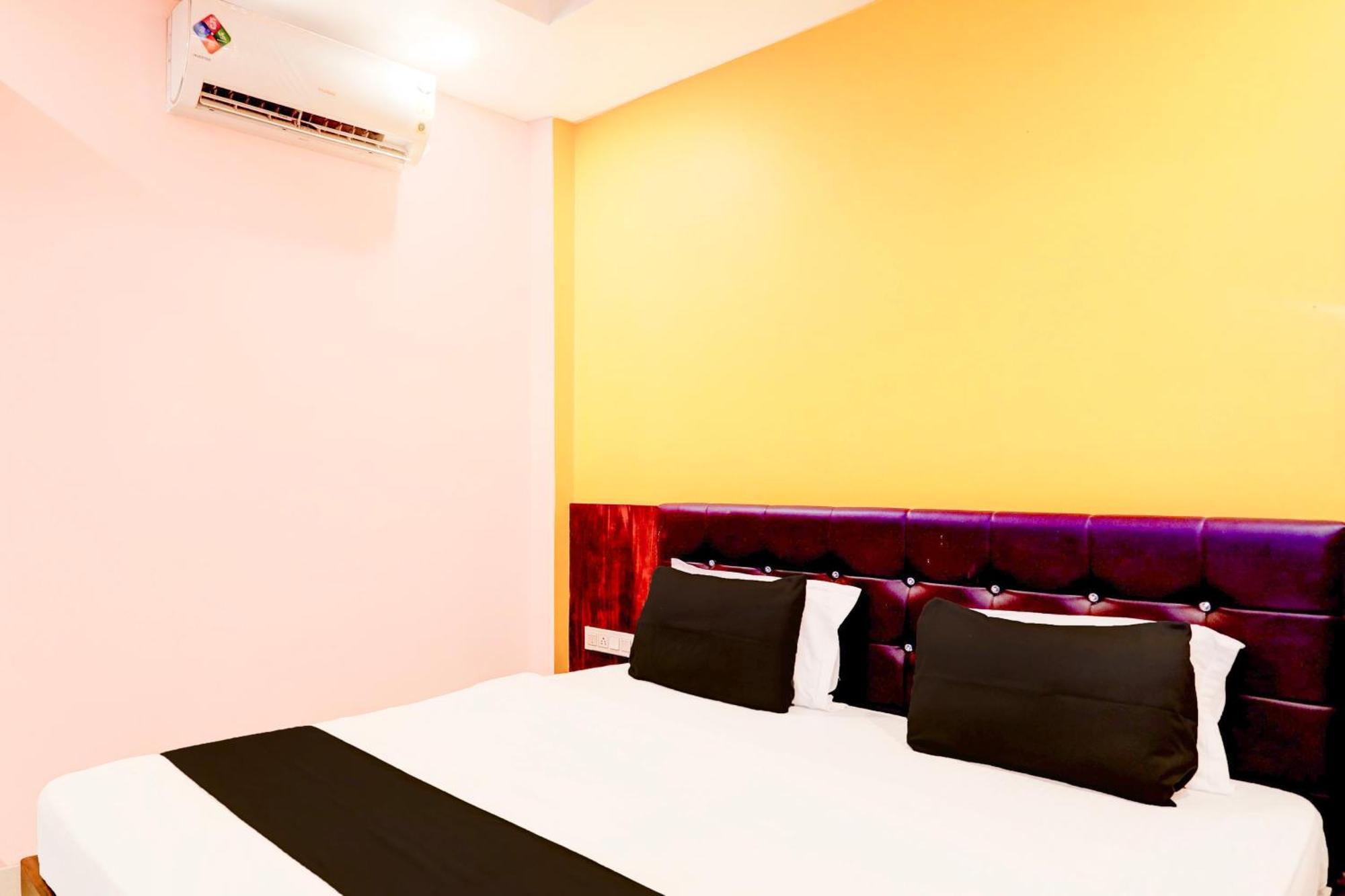 Hotel O Jagdish Palace Puri Bagian luar foto